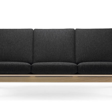 Hans Wegner sofa GE 290 fra Getama - Aisen møbler