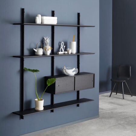 PBJ Designhouse reol Less - Aisen møbler