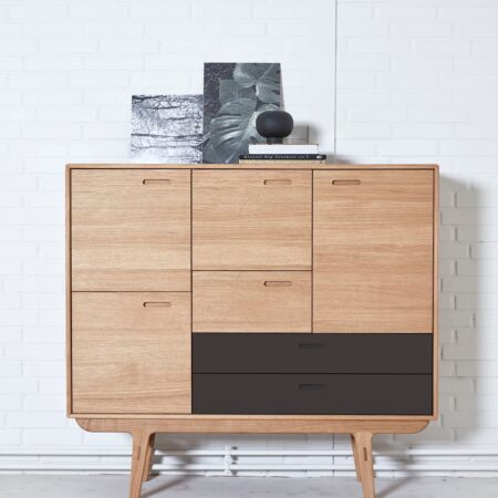 PBJ Designhouse skænk Fifty eg - Aisen møbler